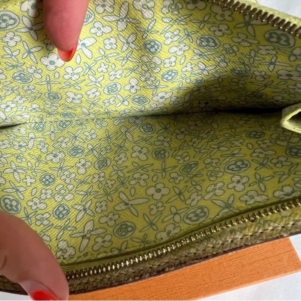 Authentic Louis Vuitton Insolite long wallet classic monogram canvas - Thumbnail 4