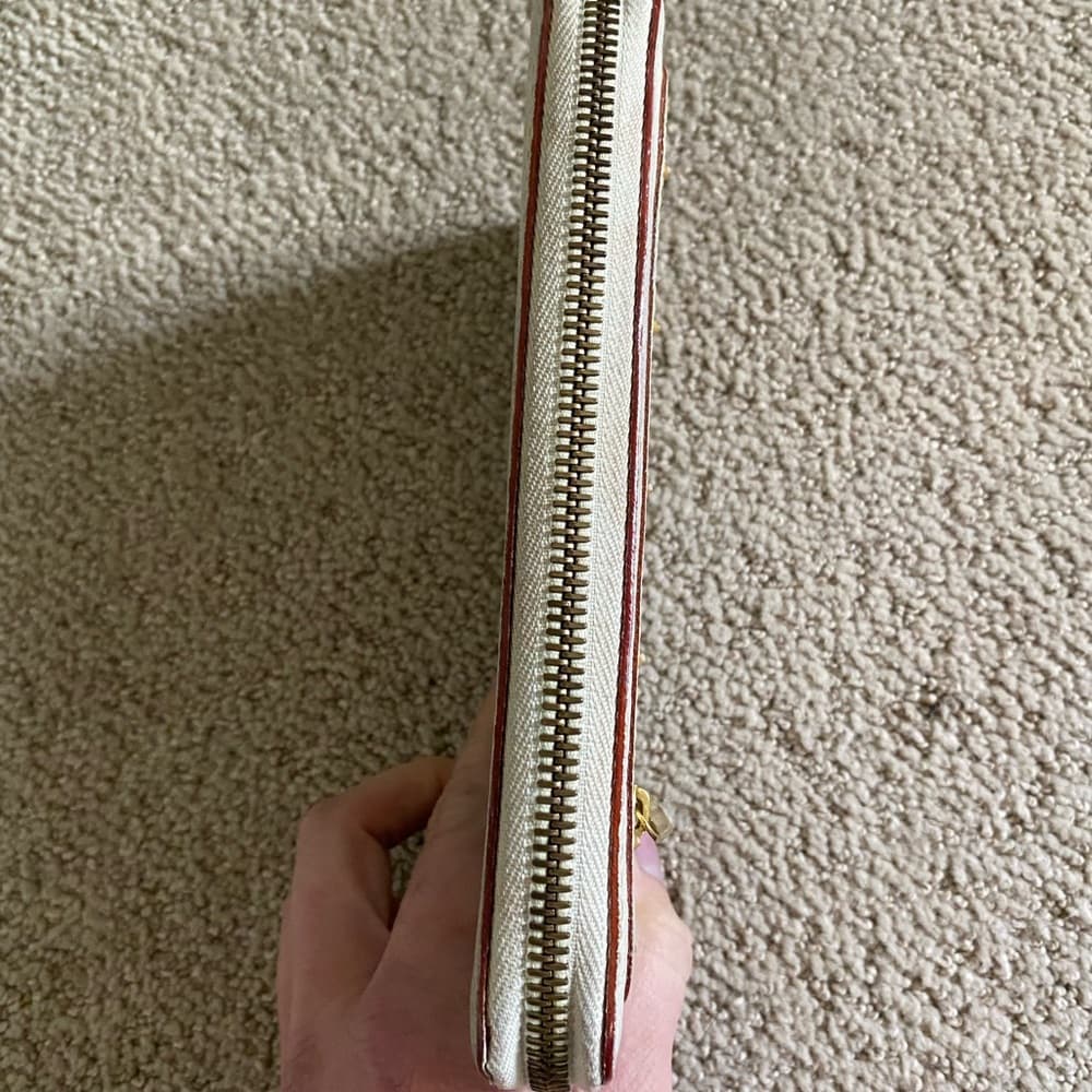 Louis Vuitton Suhali leather long zippy wallet off white gold - Thumbnail 7