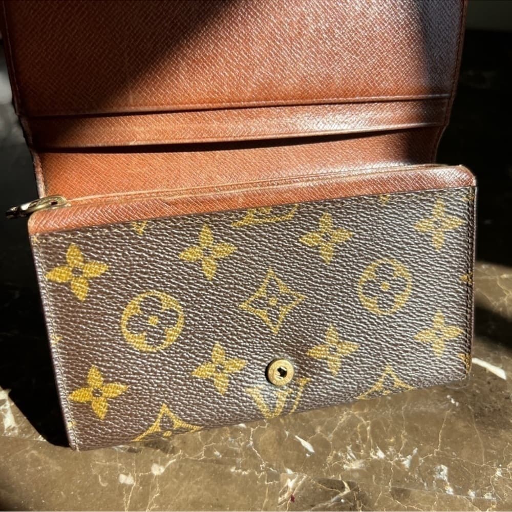 Authentic Louis Vuitton Porte Tressor wallet classic monogram canvas - Thumbnail 3