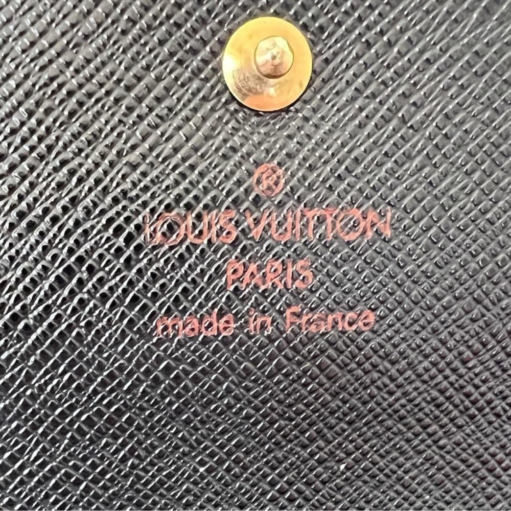 Authentic Louis Vuitton Epi Passport Porte-Tresor Etui Wallet black - Thumbnail 3