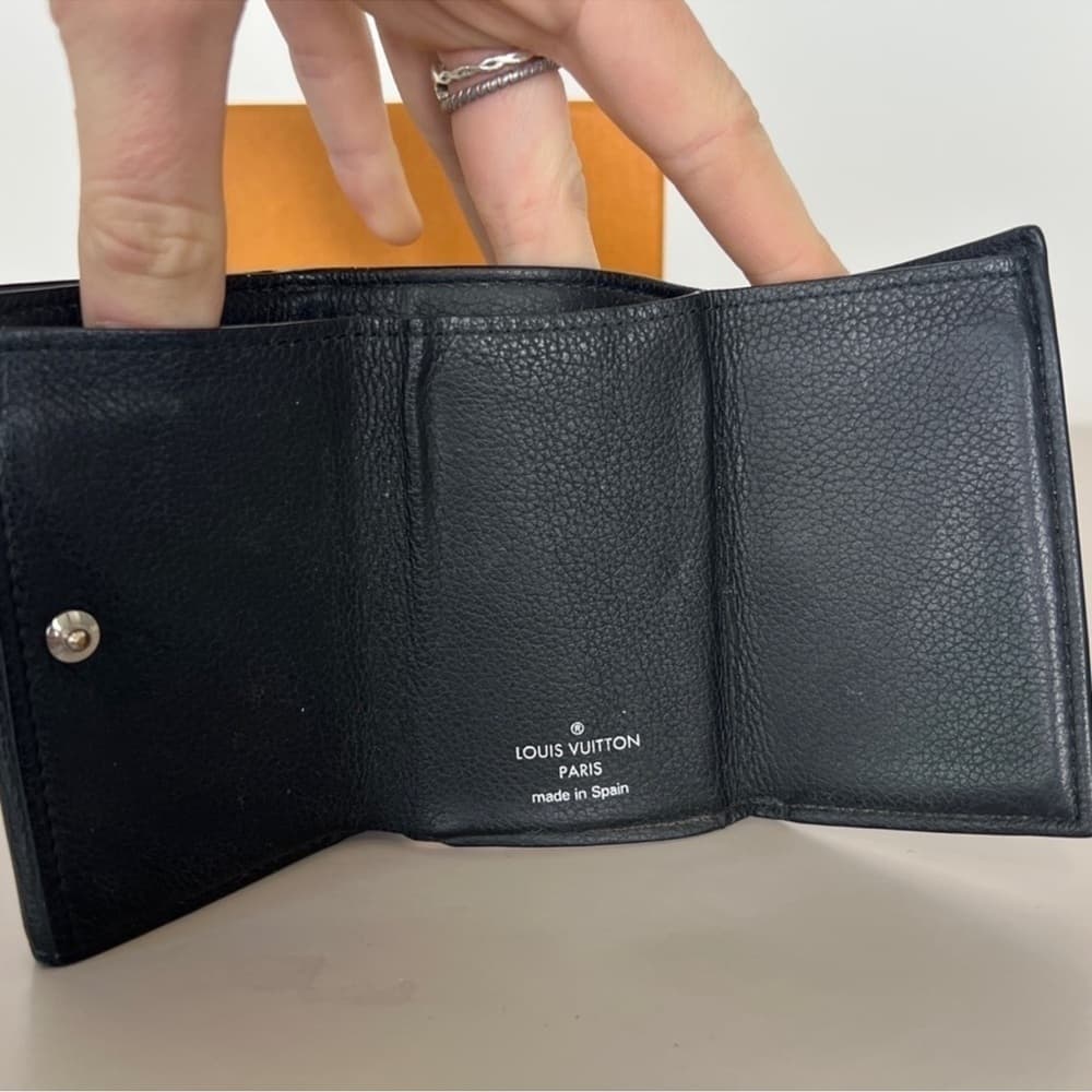 Authentic Louis Vuitton Mini Lock wallet black leather silver - Thumbnail 5