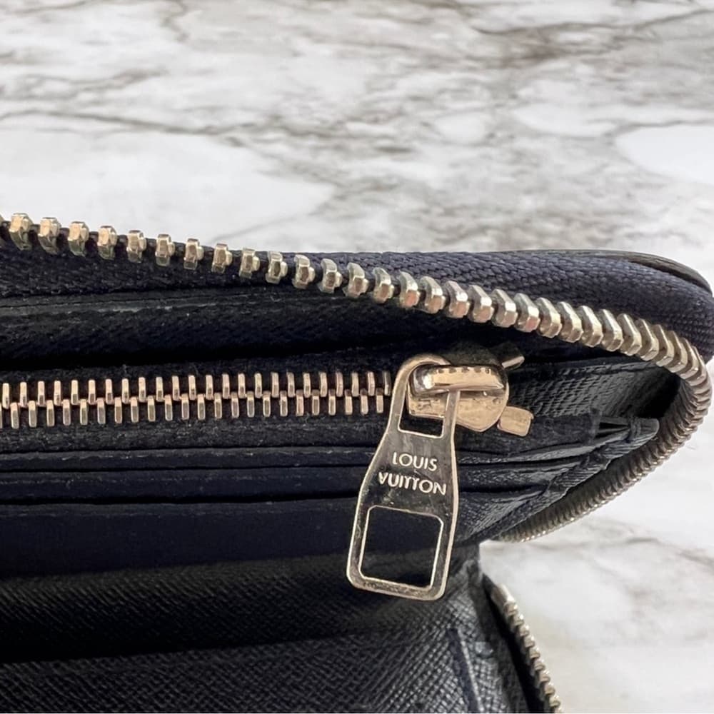 Authentic Louis Vuitton Vertical Epi Organizer Wallet - Thumbnail 6