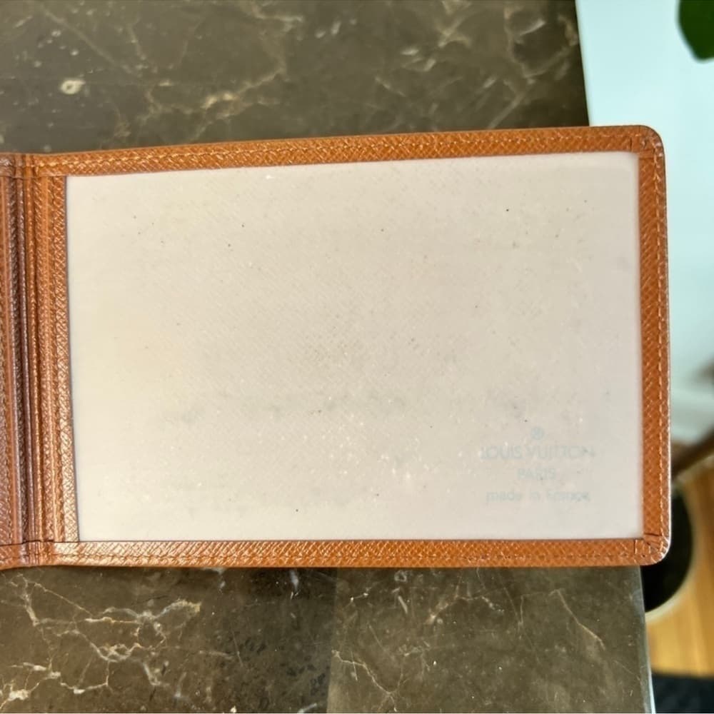 Authentic Louis Vuitton Taiga Leather Card Holder - Thumbnail 3
