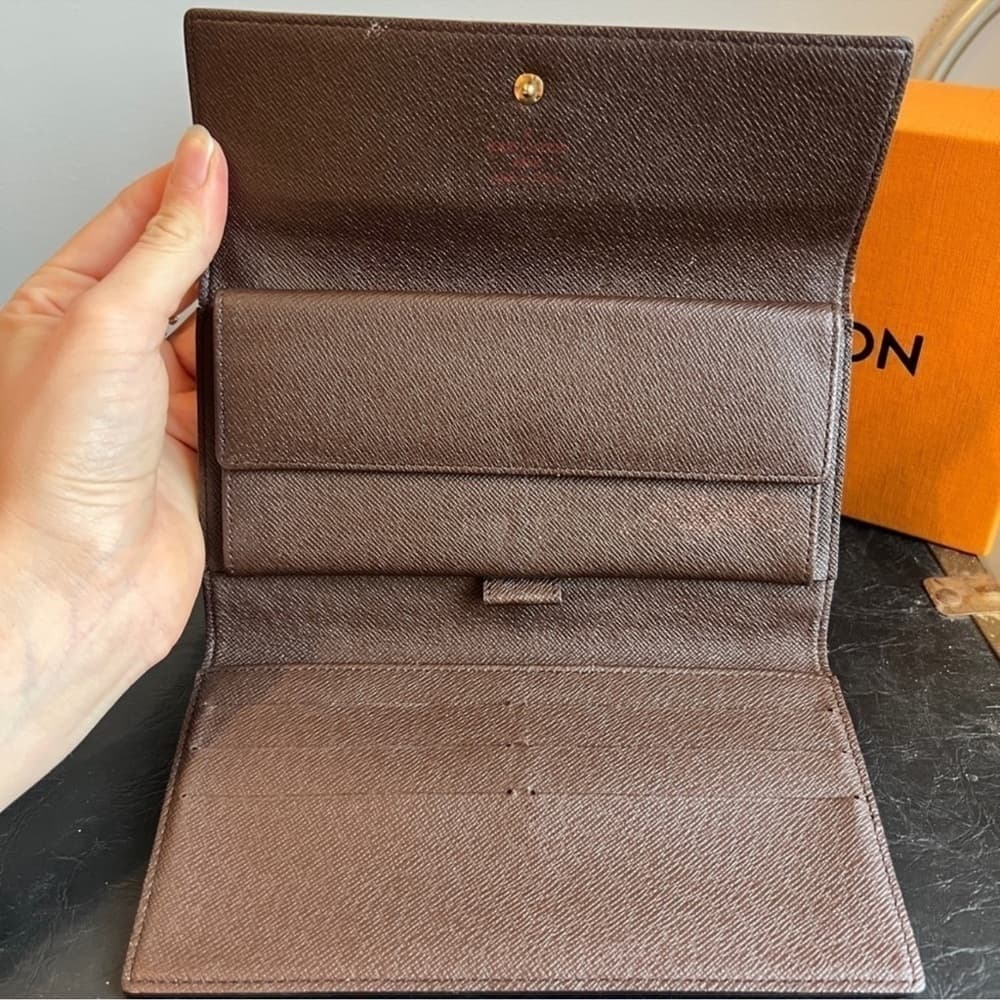 Authentic Louis Vuitton Damier Ebene International Wallet - Thumbnail 6