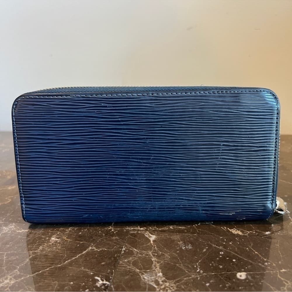Authentic Louis Vuitton Zippy Epi leather wallet blue silver - Thumbnail 7