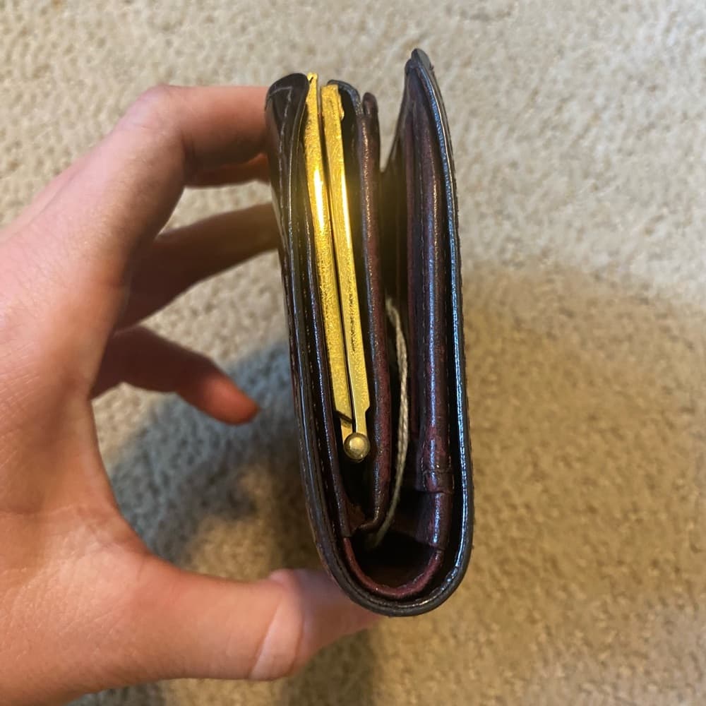 Louis Vuitton Vernis Kisslock compact wallet - Thumbnail 2