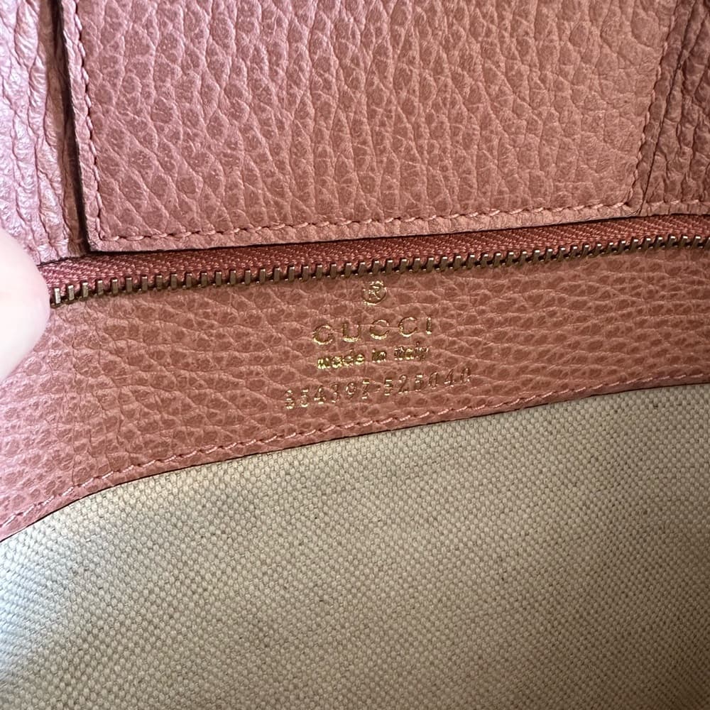 Gucci Swing Medium Pebbled Leather Tote Bag taupe pink - Thumbnail 11