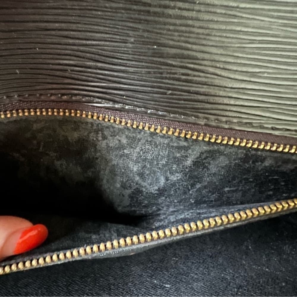 Authentic Louis Vuitton Monceau handbag black gold - Thumbnail 10
