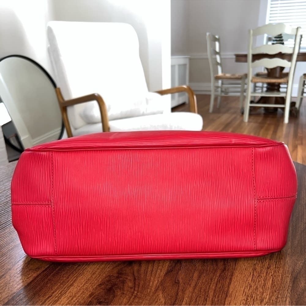 Authentic Louis Vuitton Passy tote bag red silver - Thumbnail 5