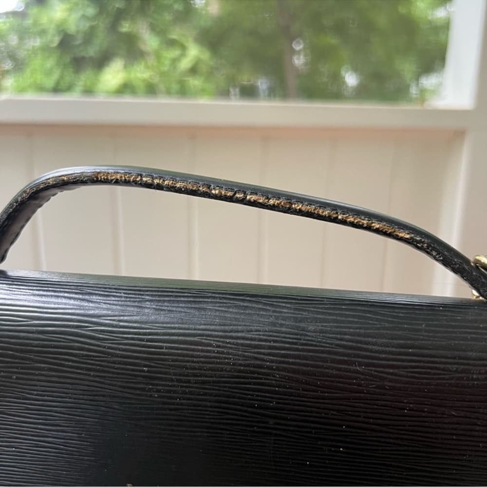 Authentic Louis Vuitton Monceau handbag black gold - Thumbnail 6