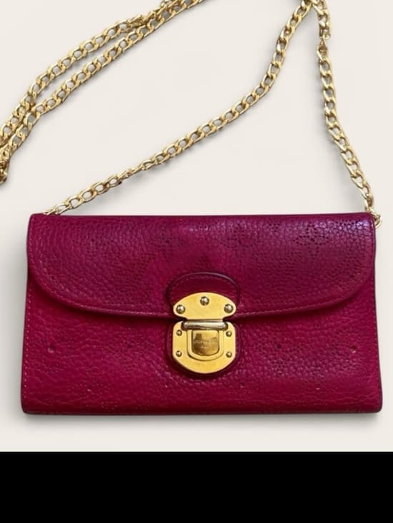 Louis Vuitton Amelia Mahina monogram leather wallet on chain crossbody - Thumbnail 16