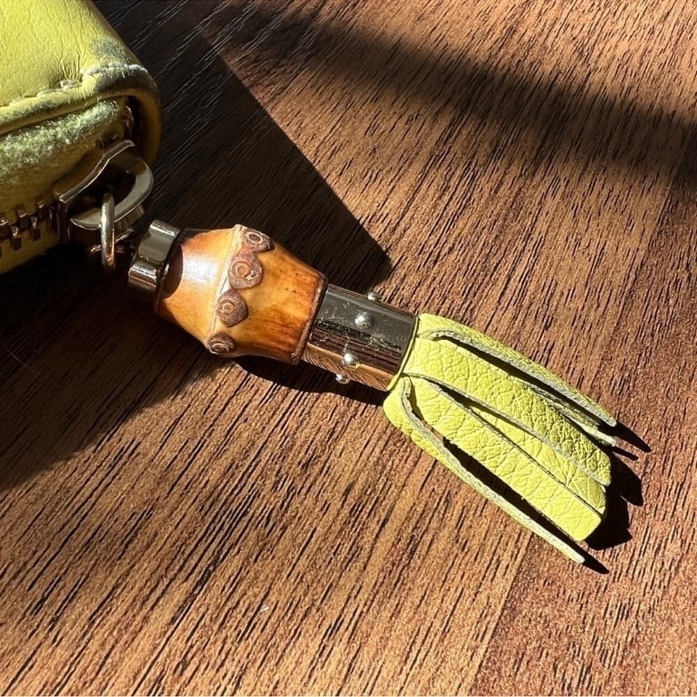 Authentic Gucci Bamboo collection long zip around wallet yellow - Thumbnail 3