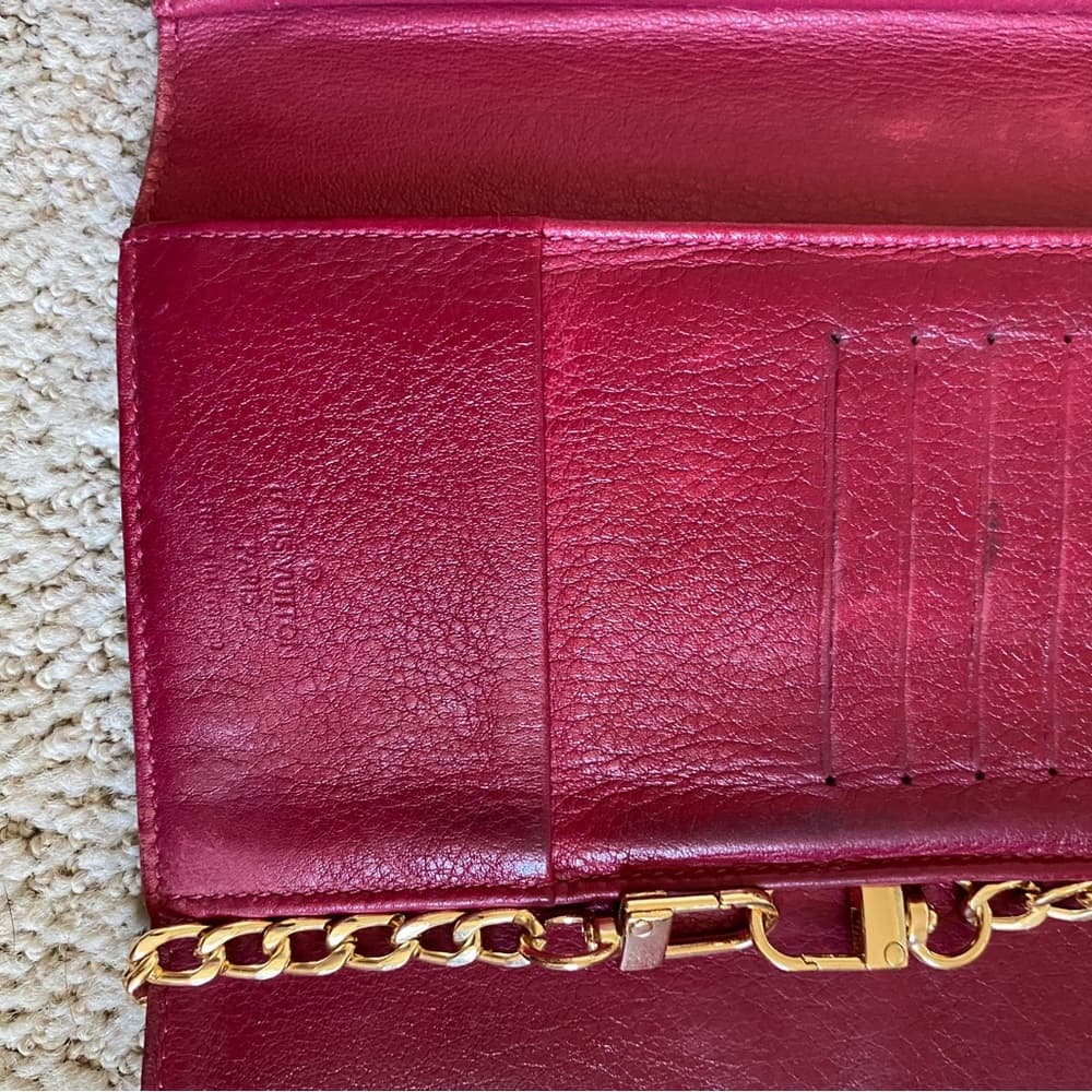 Louis Vuitton Amelia Mahina monogram leather wallet on chain crossbody - Thumbnail 8