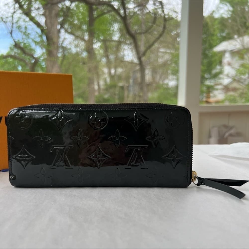Authentic Louis Vuitton Clemence wallet black classic monogram vernis - Thumbnail 2