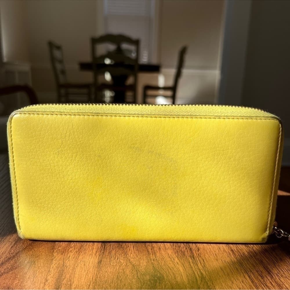 Authentic Gucci Bamboo collection long zip around wallet yellow - Thumbnail 2