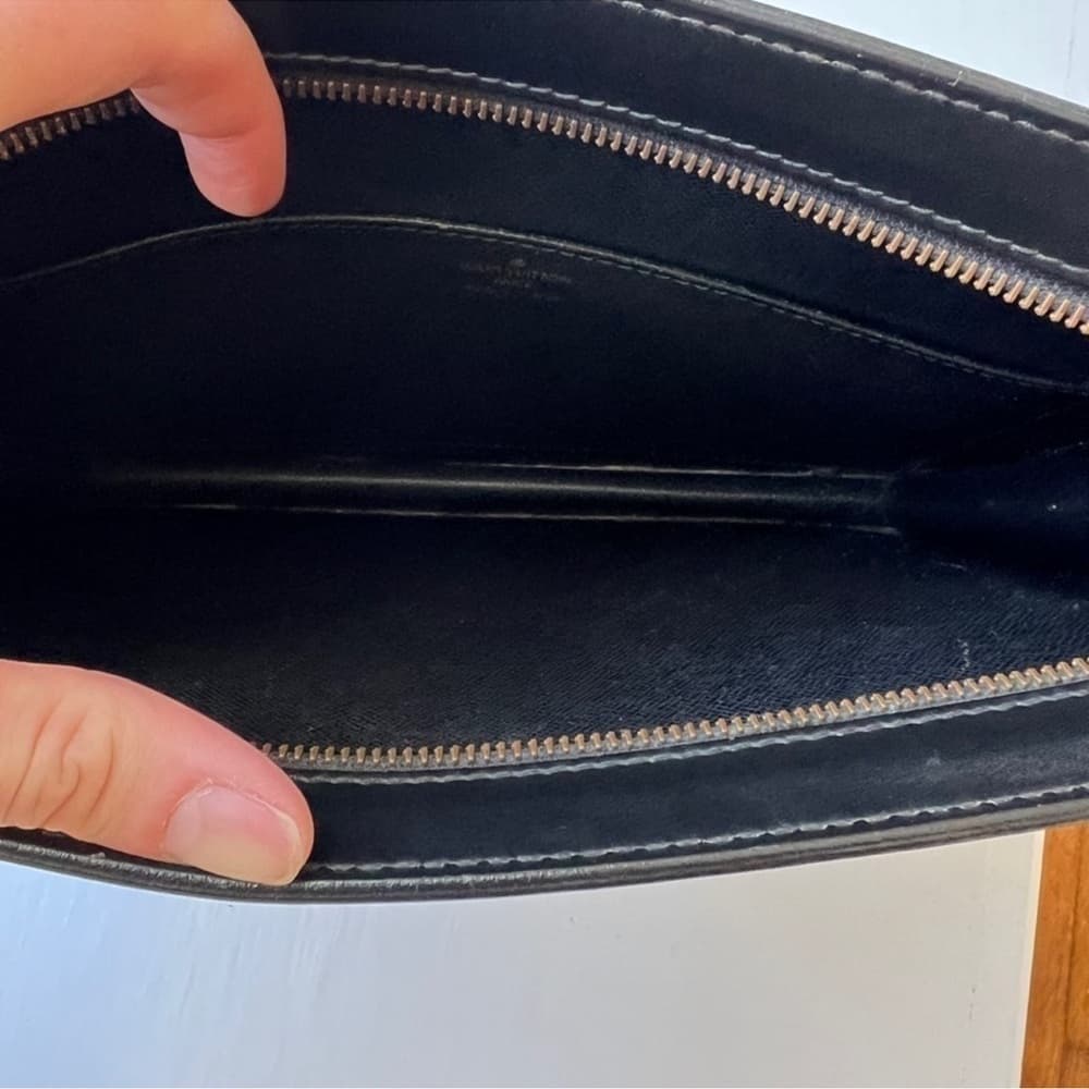 Authentic Louis Vuitton Epi Pochette Homme clutch - Thumbnail 7
