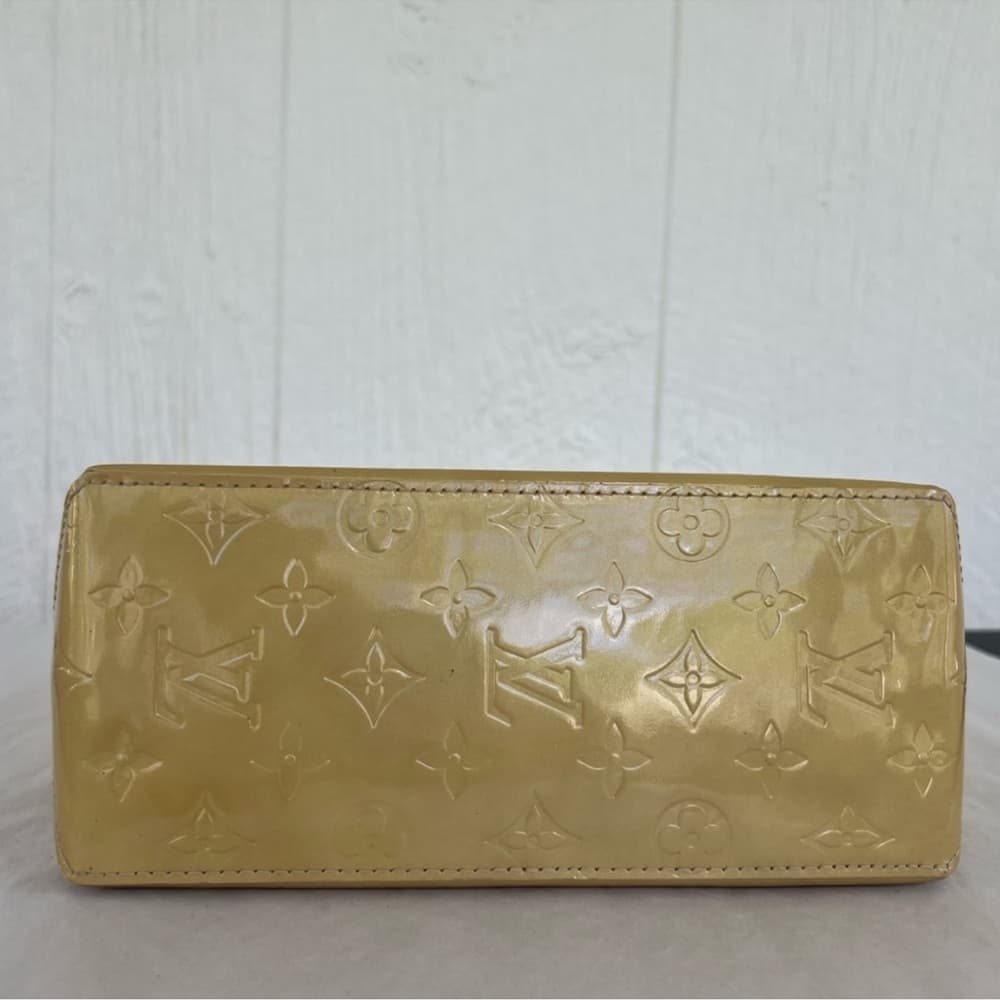 Authentic Louis Vuitton Reade Vernis handbag - Thumbnail 4