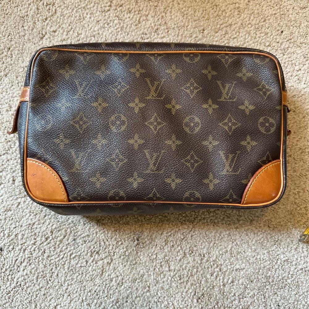 Louis Vuitton Compiègne 28 pouch classic monogram canvas - Thumbnail 2