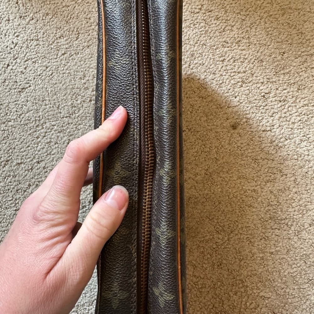 Louis Vuitton Compiègne 28 pouch classic monogram canvas - Thumbnail 6