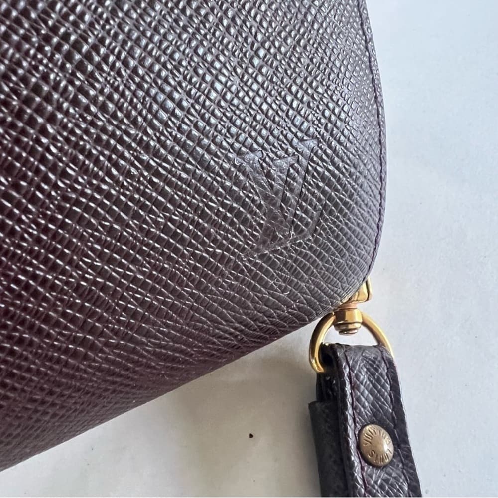 Authentic Louis Vuitton Taiga Orsay Baikal clutch - Thumbnail 4