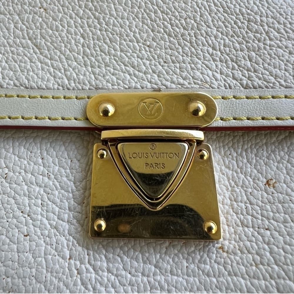 Authentic Louis Vuitton Suhali L'Inseparable Zip Pouch - Thumbnail 3