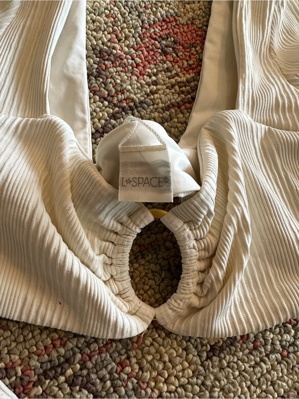 NWOT L*Space long sleeve ribbed crop top cream - Thumbnail 3