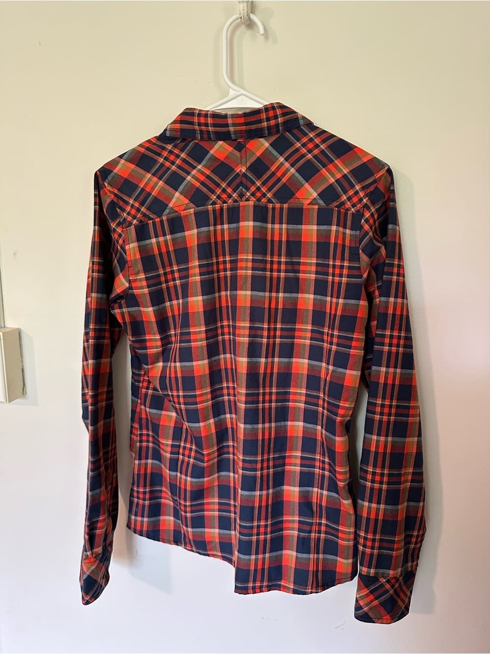 North Face long sleeve button up blouse plaid - Thumbnail 4
