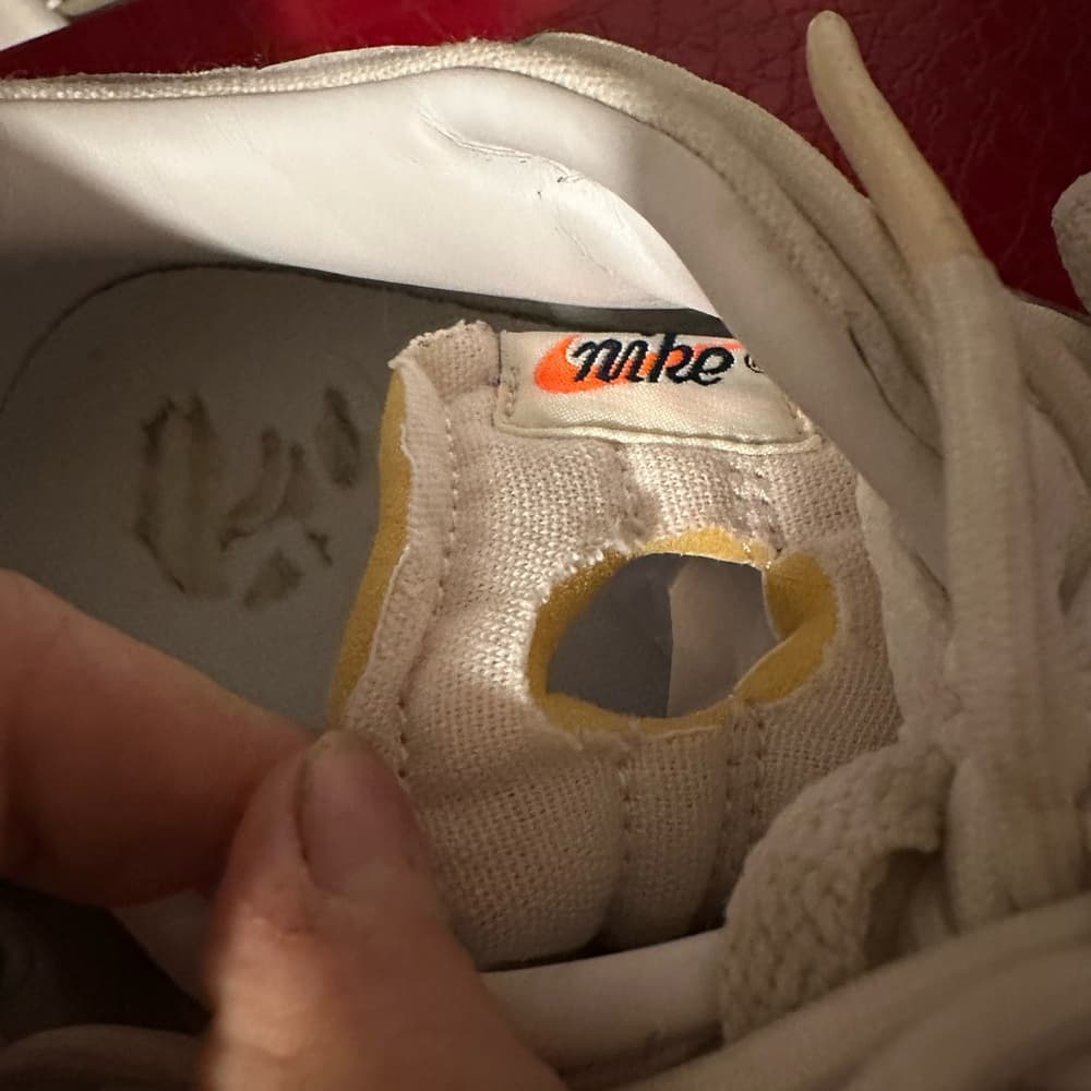 Nike Off-White Low Dunk 01 out of 50 white sneakers - Thumbnail 2
