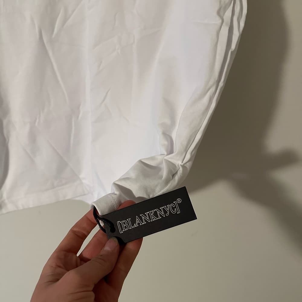 NWT BlankNYC Big Shoulder Might Be Right tank white - Thumbnail 3