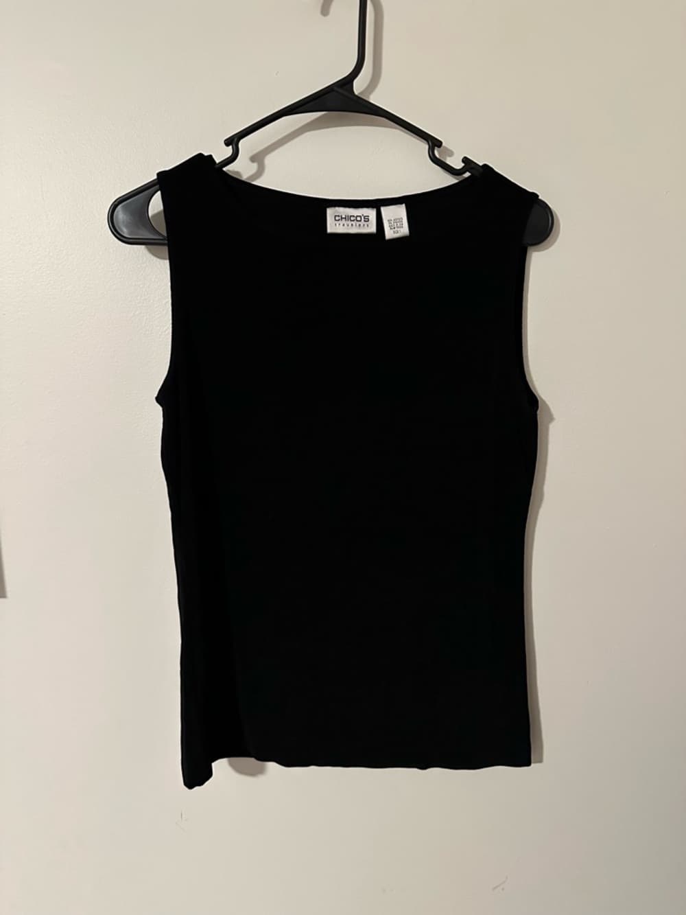 Chico’s Travelers boxy short sleeve blouse black