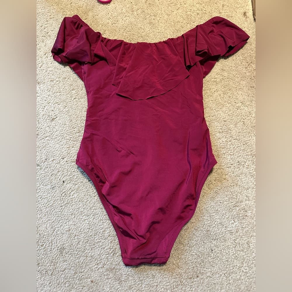 Trina Turk off shoulder one piece swimsuit merlot - Thumbnail 2
