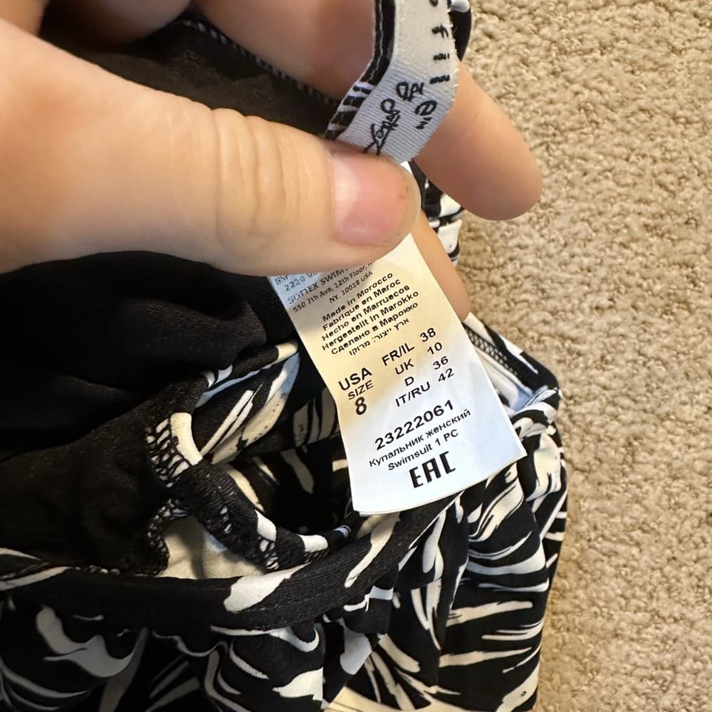 Profile by Gottex Black Swan one piece swimsuit 8 - Thumbnail 5