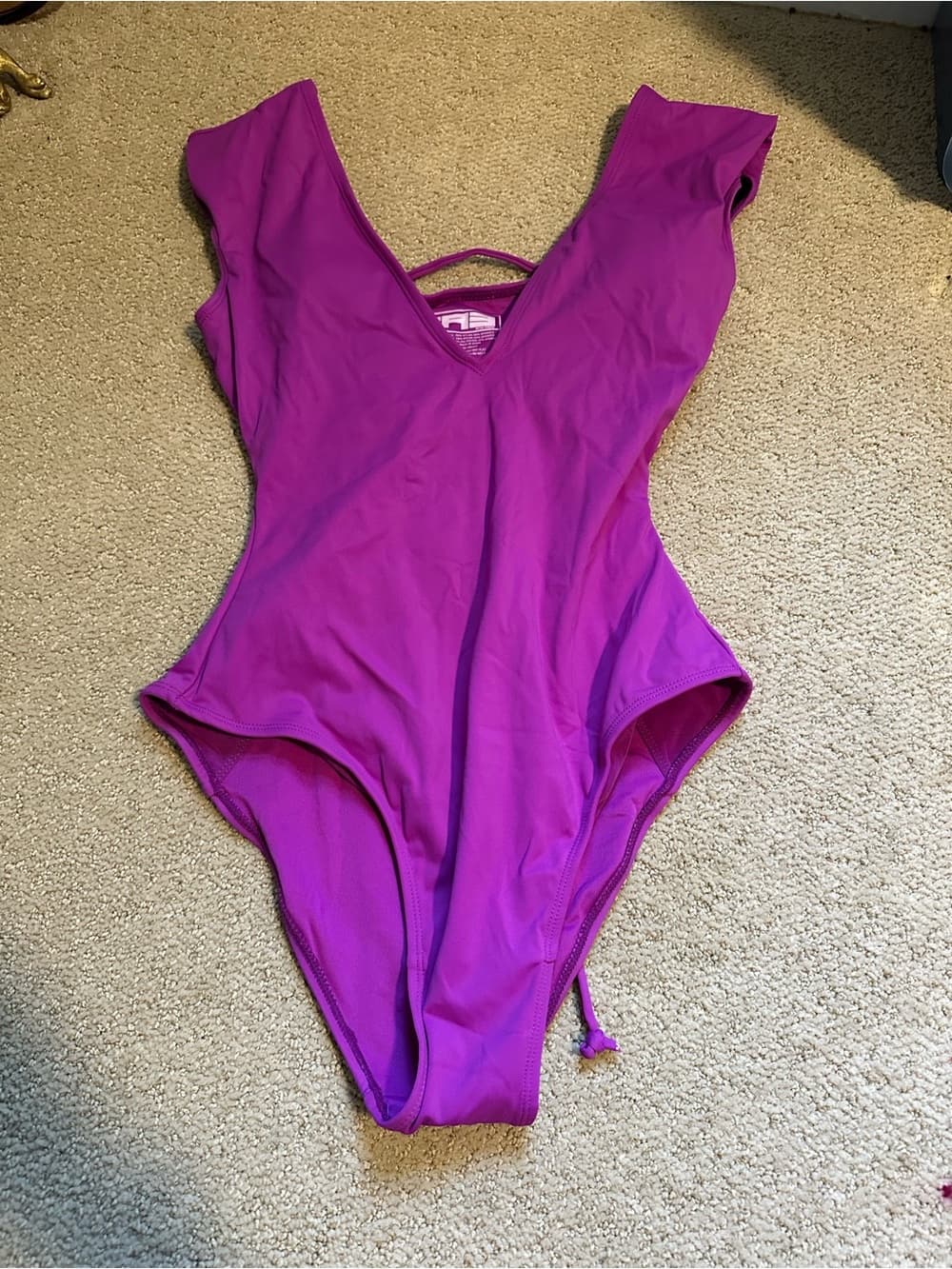NWT TA3 Plungey Muscle one piece swimsuit Orchid small