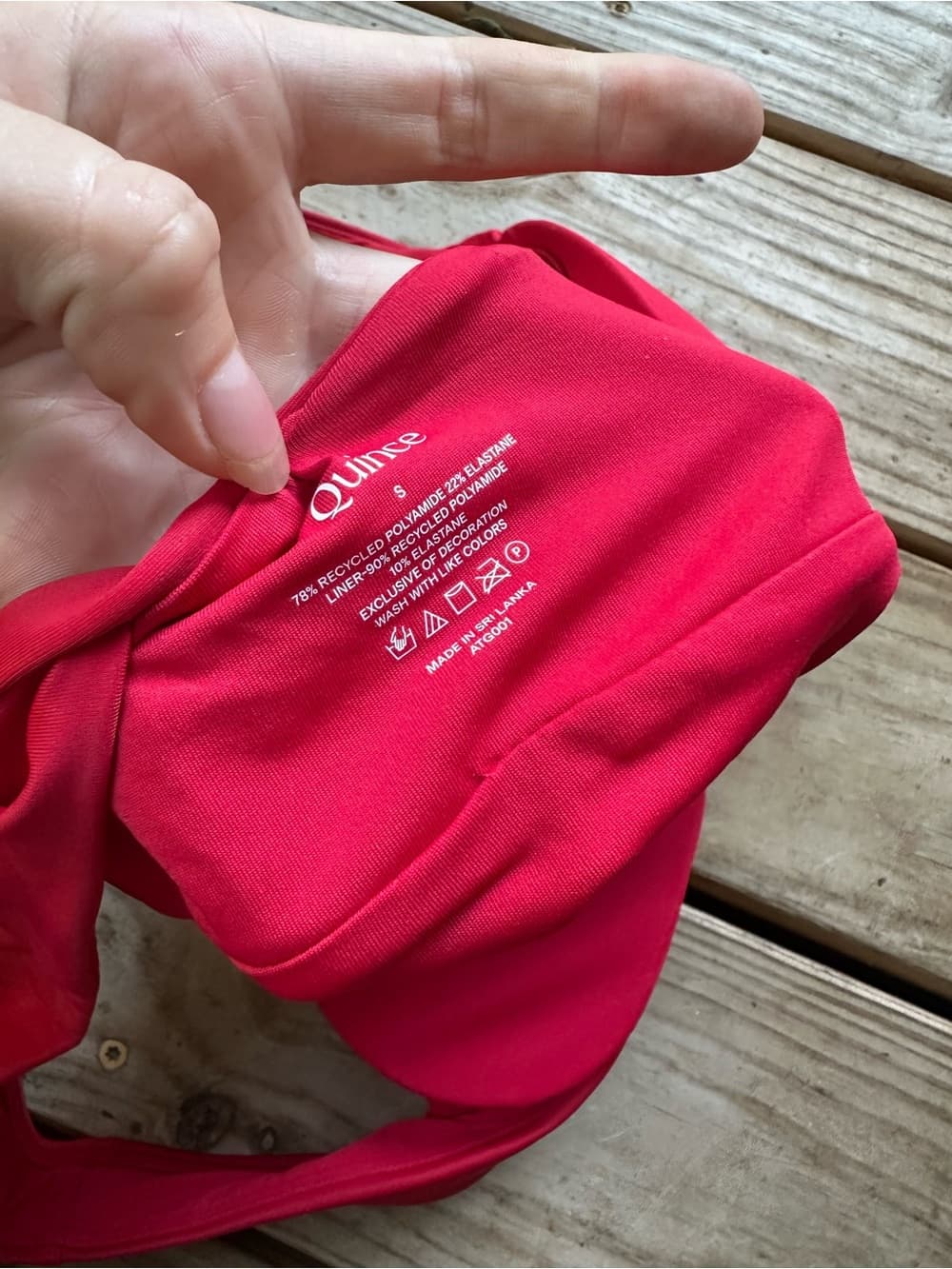 NWT Quince Italian plunge one piece swimsuit cherry - Thumbnail 3