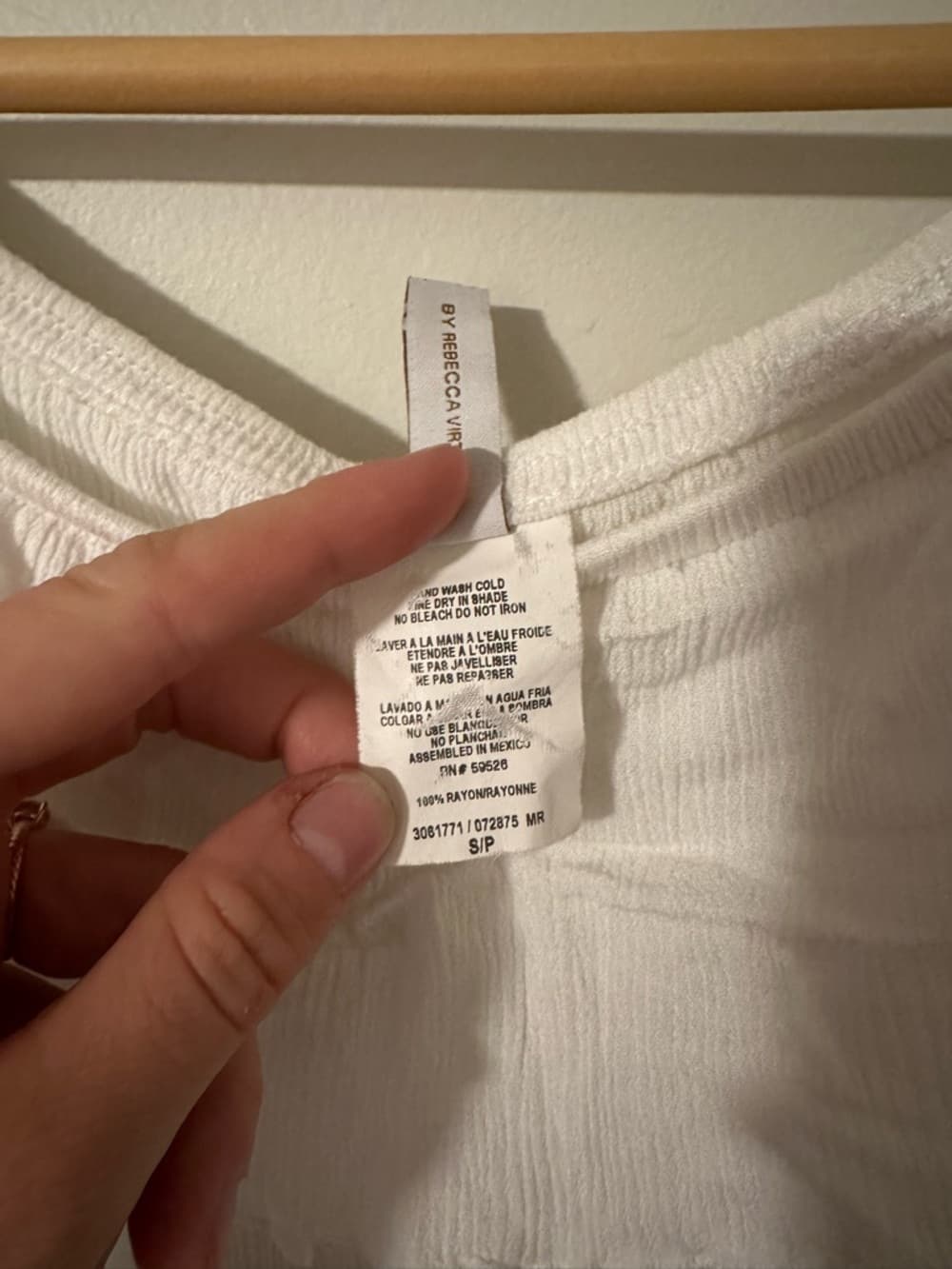 Becca Southern Belle swim coverup white - Thumbnail 3