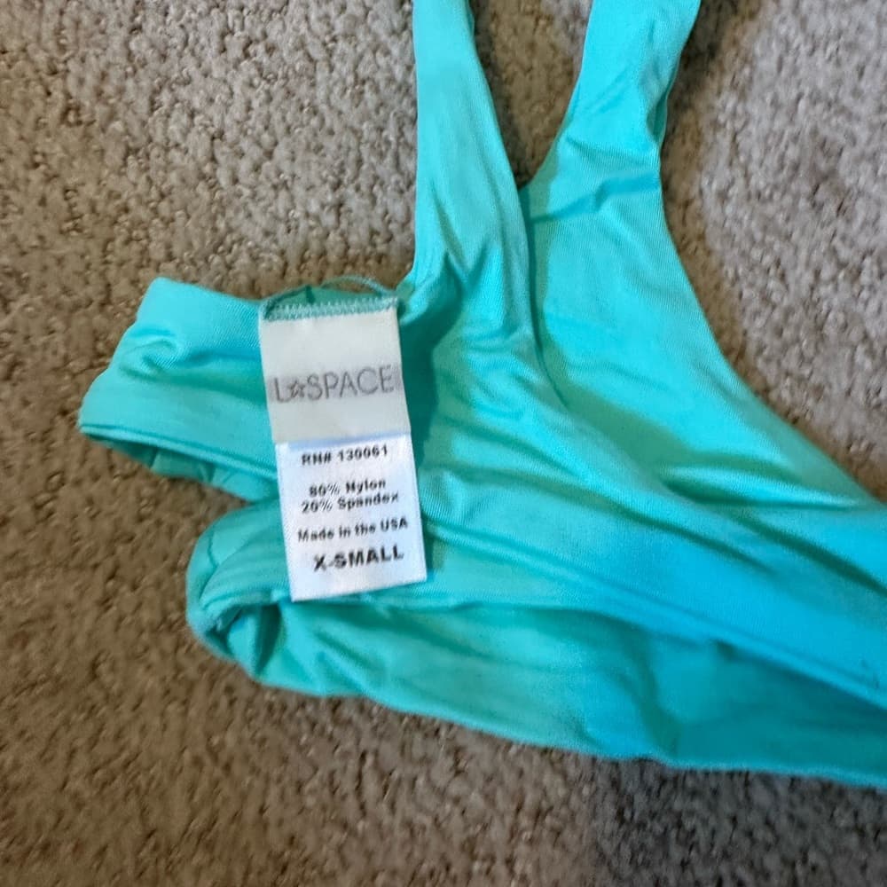 NWOT L*Space crisscross back bikini top - Thumbnail 3