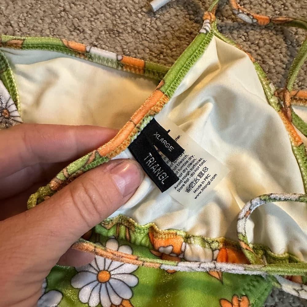 Triangl Vinca velvet retro floral bikini - Thumbnail 3