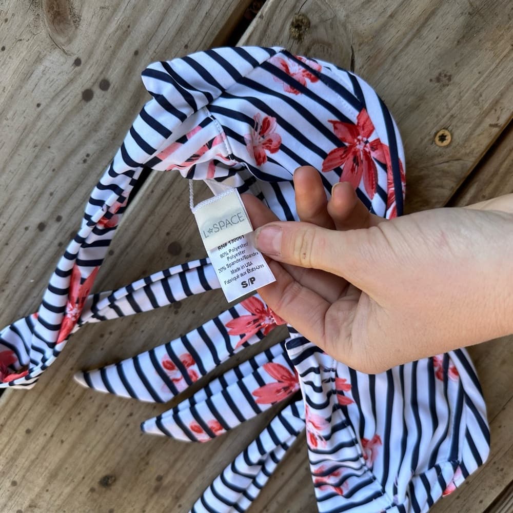 NWOT L*Space Camellia floral bay bikini top - Thumbnail 4