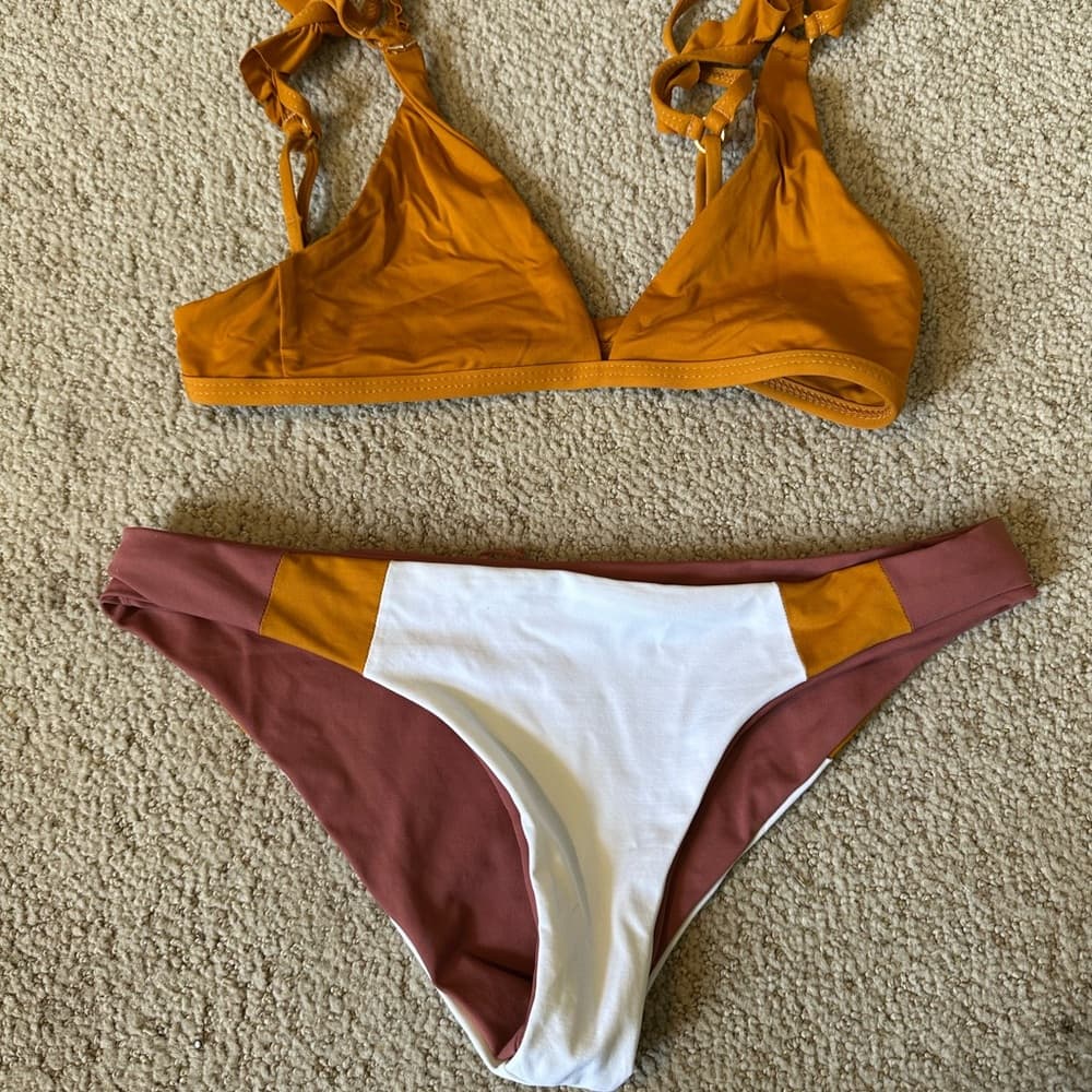 NWOT L*Space ruffle shoulder bikini set mustard