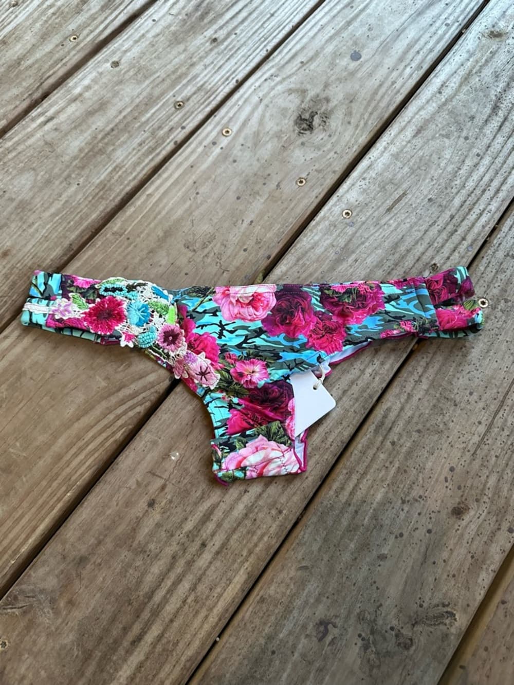 NWT Agua Bendita Flamenco bikini bottoms