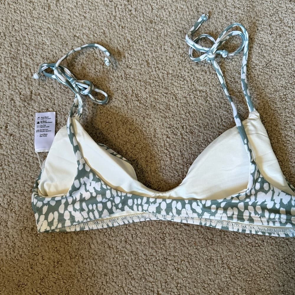 NWOT L*Space Stone Step Daisy bikini top - Thumbnail 3