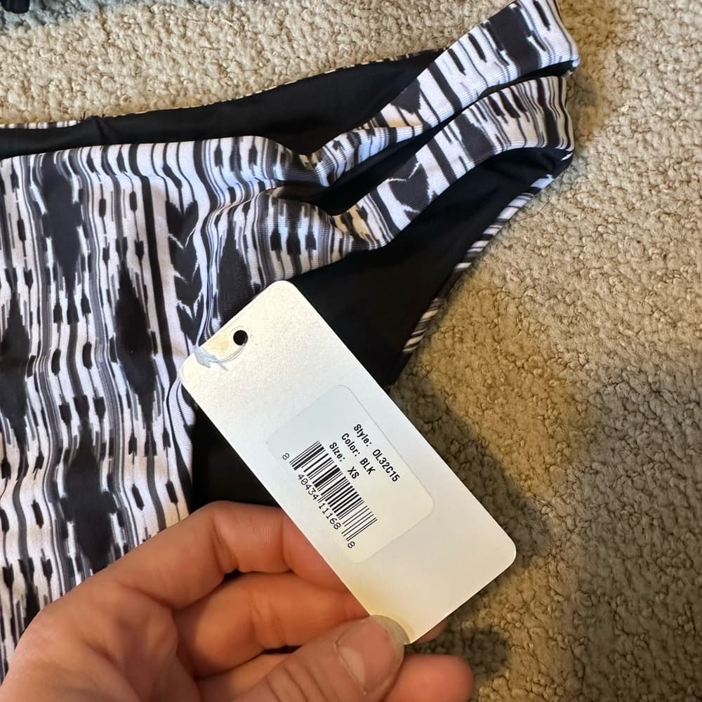 NWT L*Space bikini set tribal print black white - Thumbnail 2