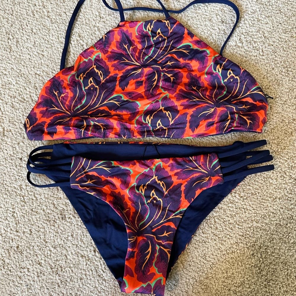 NWOT L*Space Liberty and Luna bikini set
