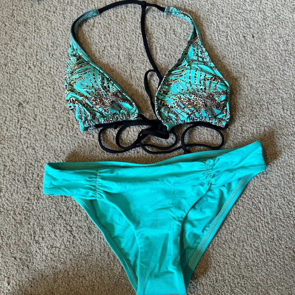 NWOT L*Space pools and palms bikini set - Thumbnail 2