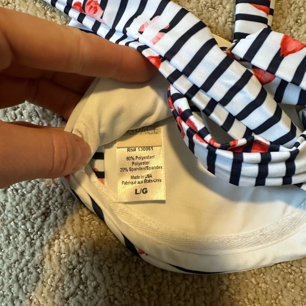NWOT L*Space Camellia floral bay bikini top - Thumbnail 4