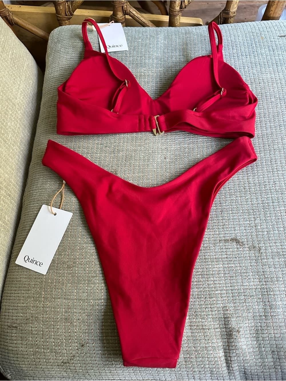 NWT Quince bikini set cherry red - Thumbnail 3