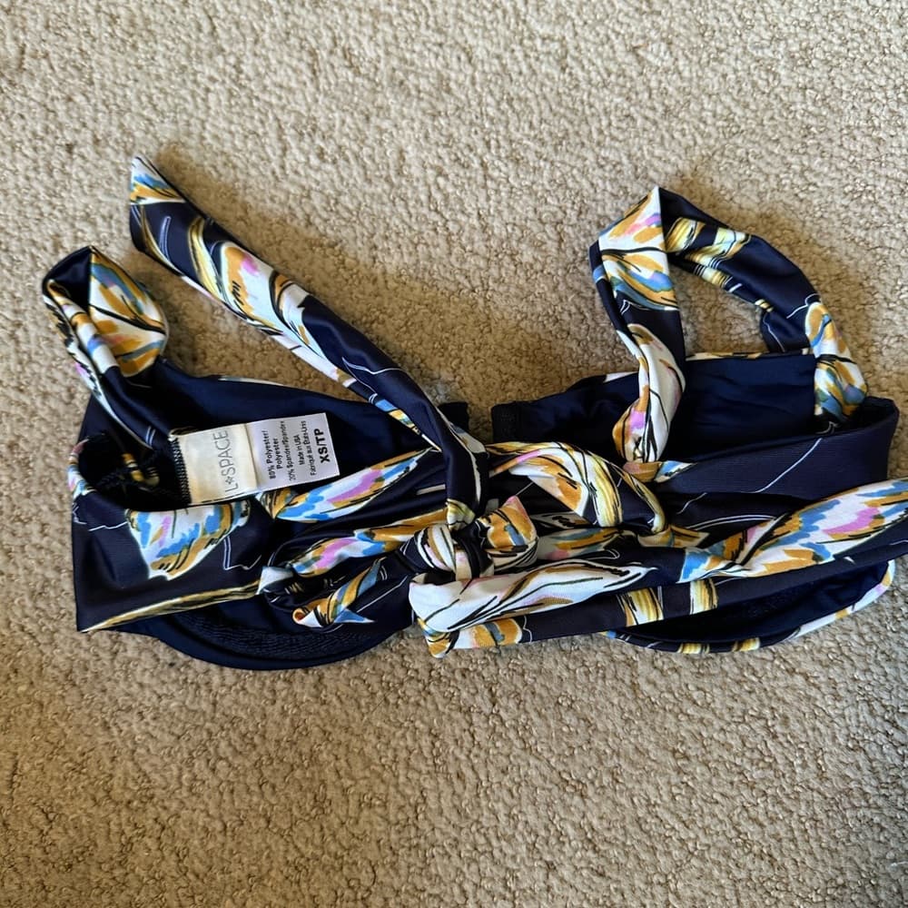 NWOT L*Space Camellia floral underwire bikini top - Thumbnail 2