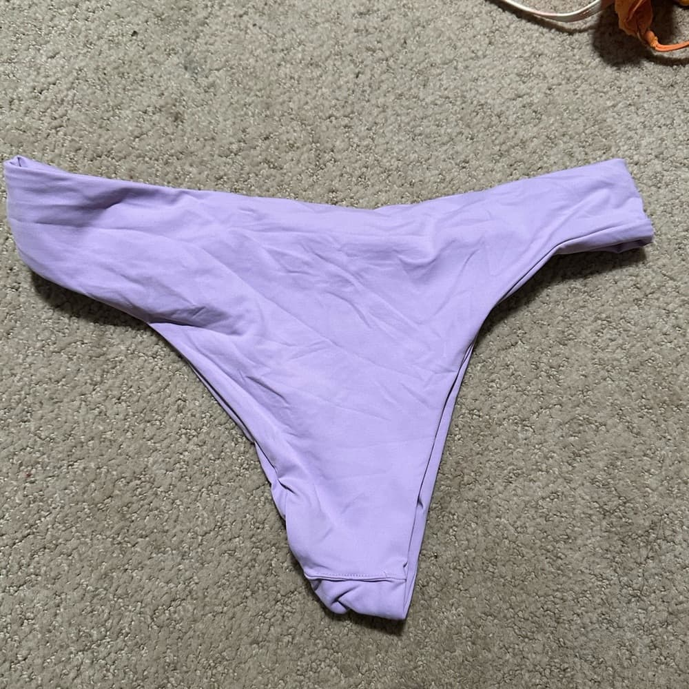 NWOT L*Space Monique bikini bottoms lilac - Thumbnail 3