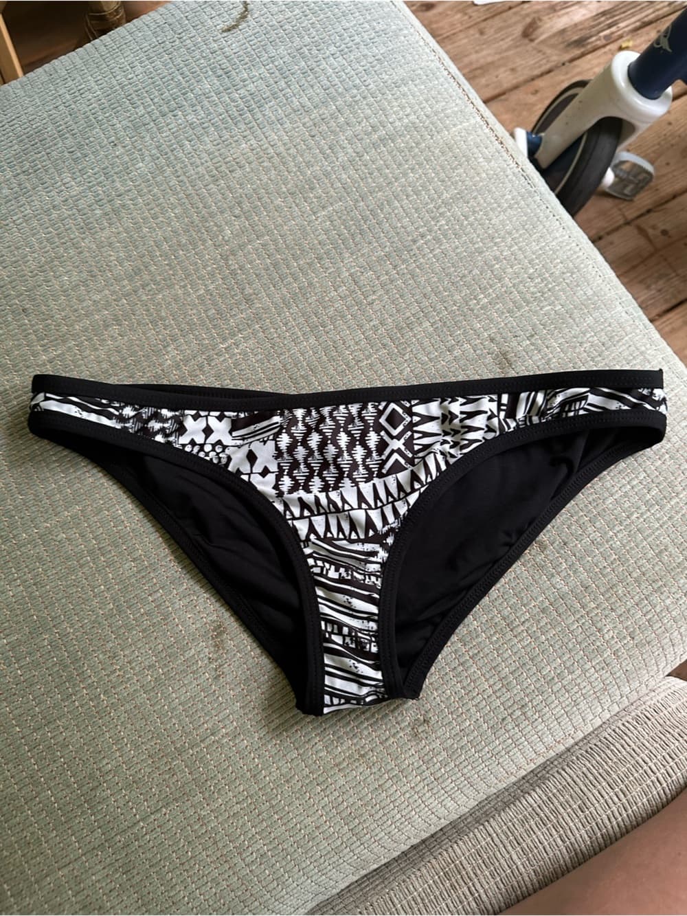 NWOT L*Space fully cut bikini bottoms white black large