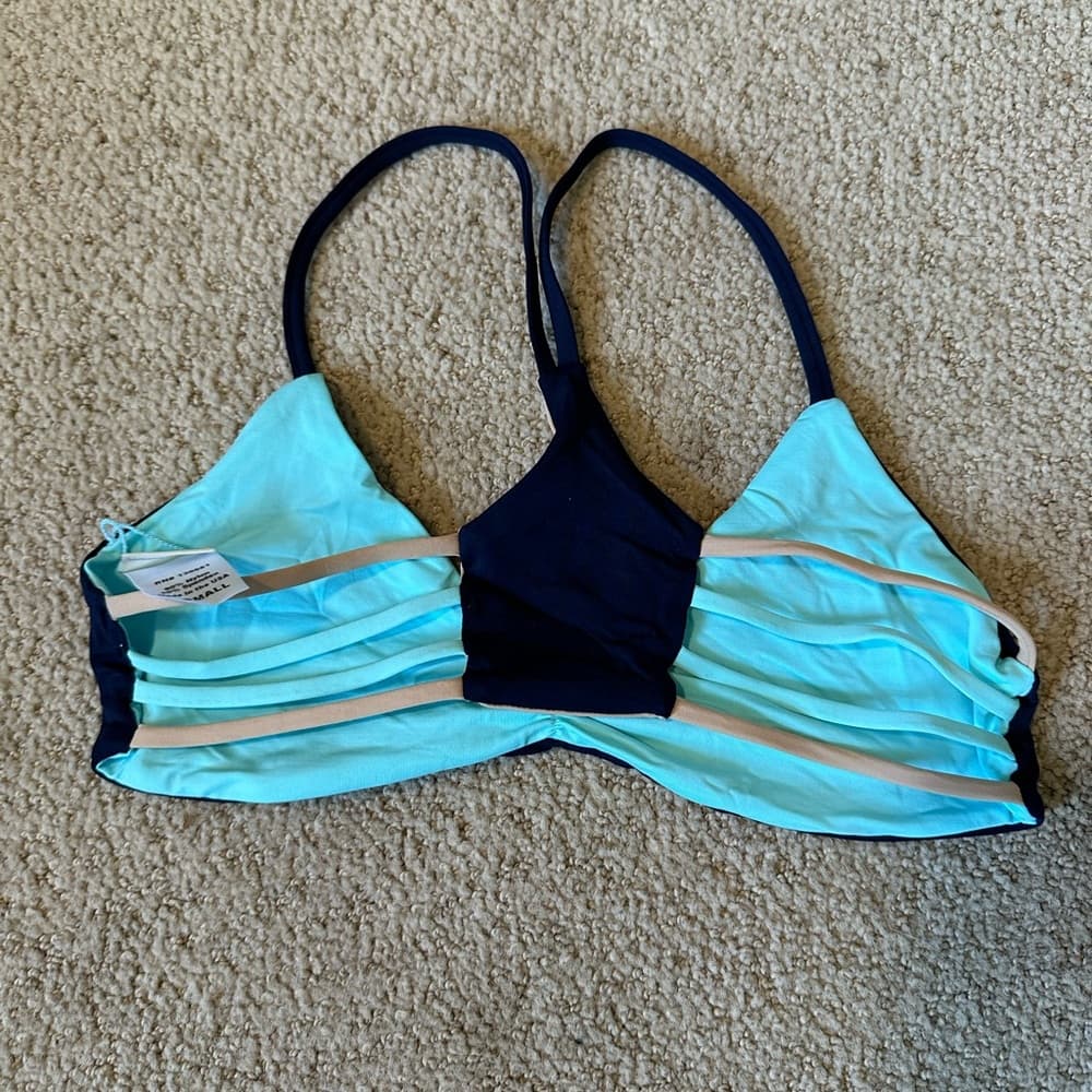 NWOT L*Space Wild One Low Down reversible bikini top - Thumbnail 2